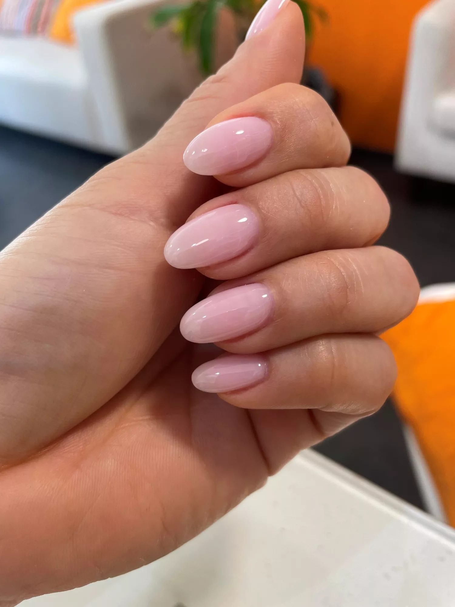 Manicura uñas de gel rosas